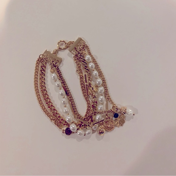 Gold color chain  & Pearl bracelet - Picture 2 of 2